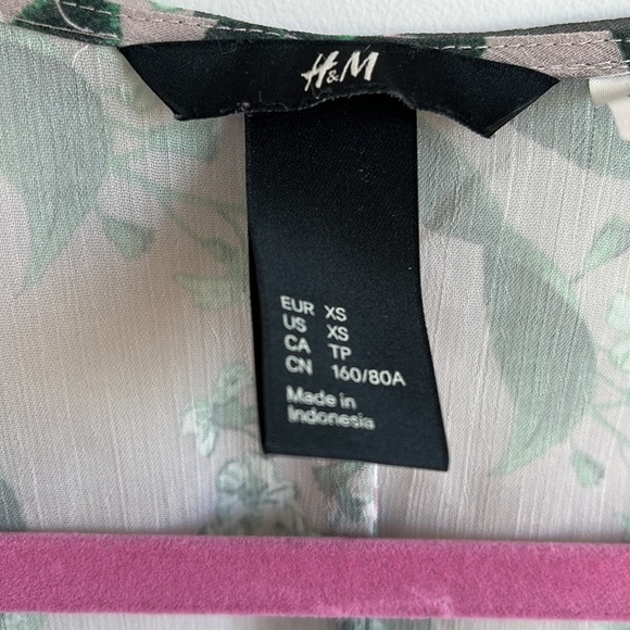 H&M FLORAL KIMONO BLOUSE WOMEN SIZE XS - Picture 5 of 11